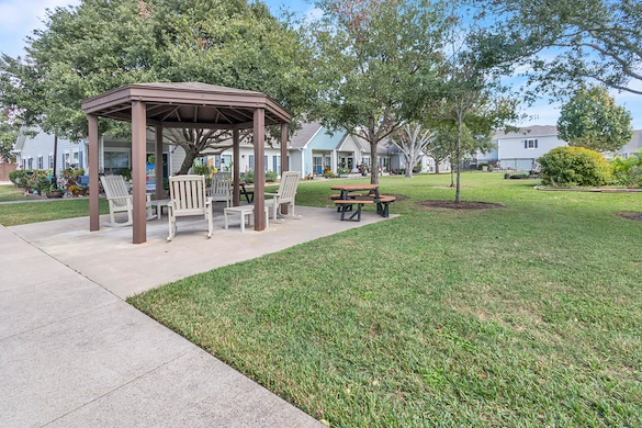 Image of Lake Jackson Manor (6)