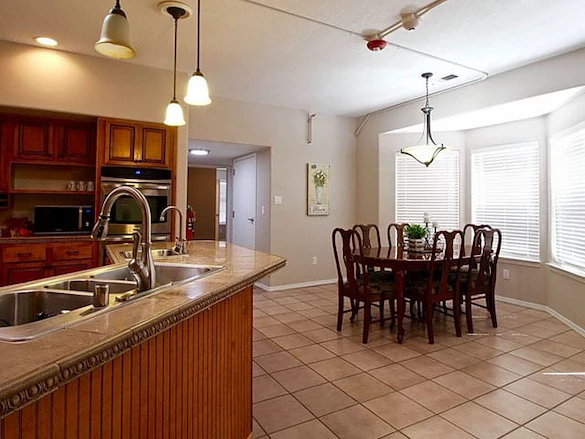 Image of Cottonwood Home (4)