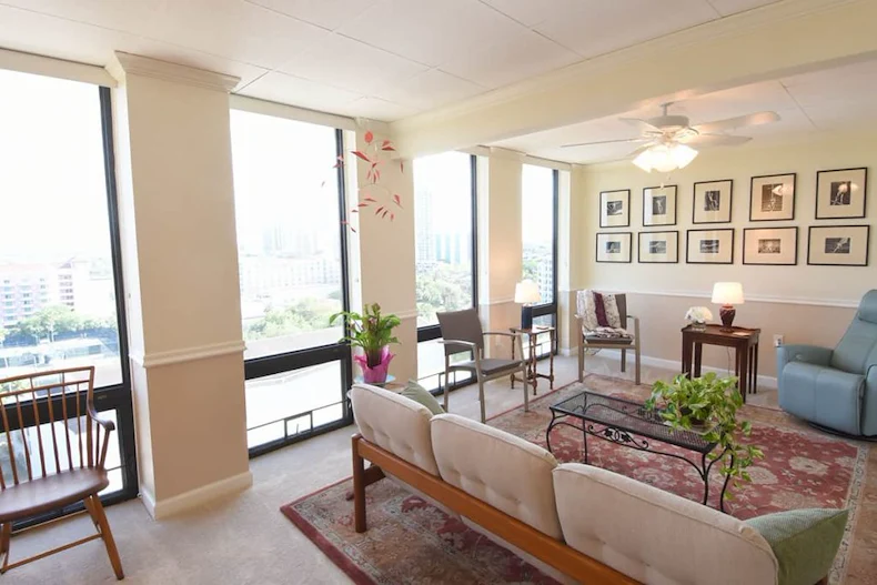 Image of Westminster Palms (6)