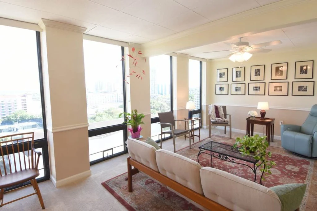 Image of Westminster Palms (6)