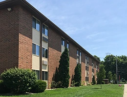 Image of Longfellow Plaza (1)