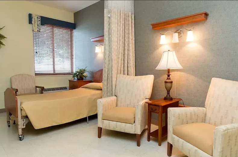 Image of Du Quoin Nursing & RehabCenter (6)