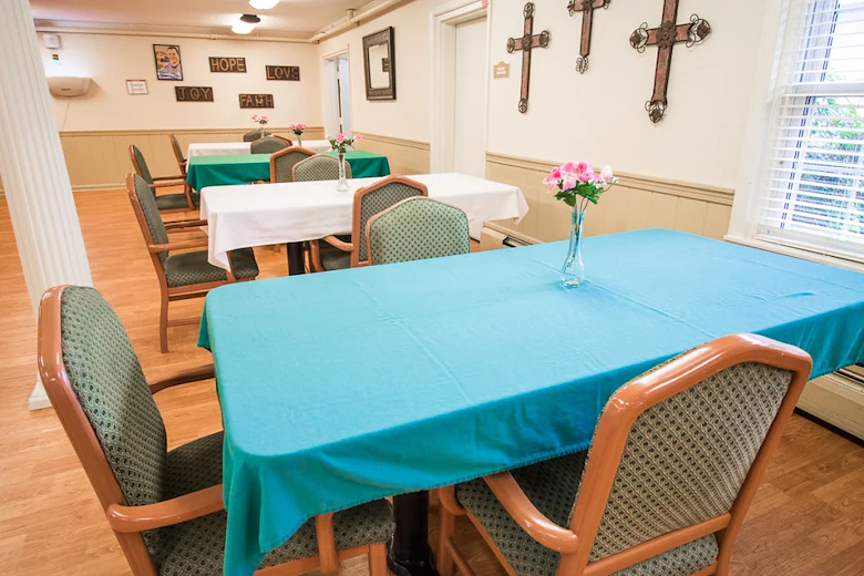 Image of Signature Healthcare At Colonial Rehab & Wellness (4)