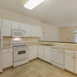 Image of Sunstone Apartments (9)