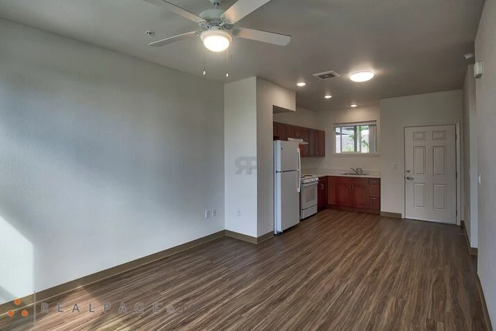 Image of Lei Kupuna (6)