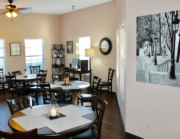 Image of Oasis At Pearland (2)