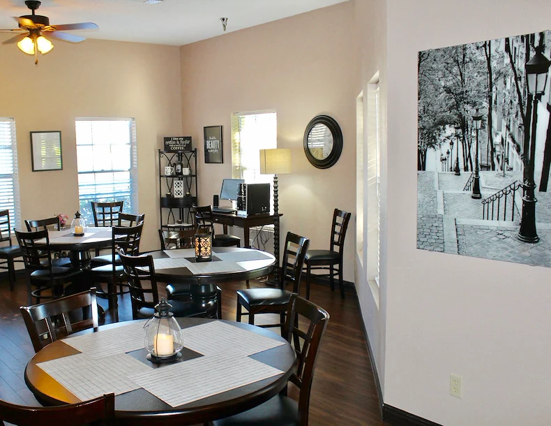 Image of Oasis At Pearland (2)