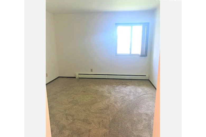 Image of Village Glenn Apartments (4)