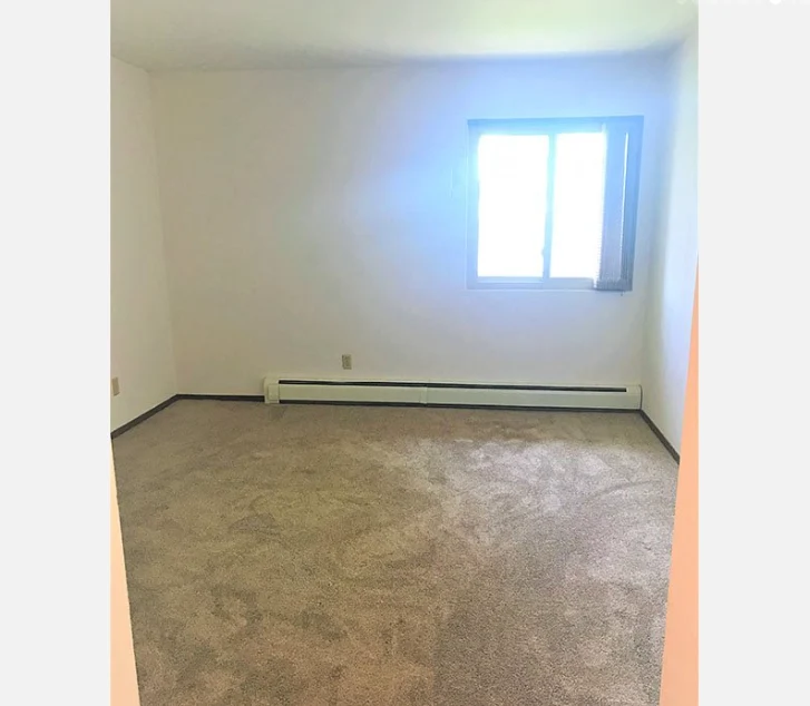 Image of Village Glenn Apartments (4)