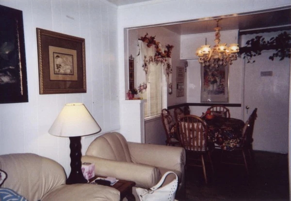 Image of Baron's Residential Care Inc. - Lodi Gardens (5)