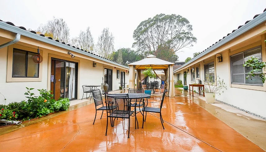 Image of Pacific Coast Manor (2)