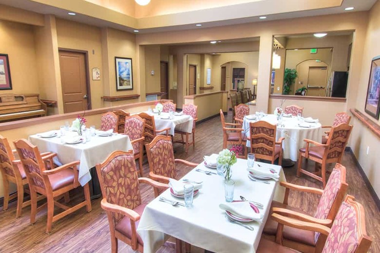 Image of Lake View Terrace Memory Care Residence (8)