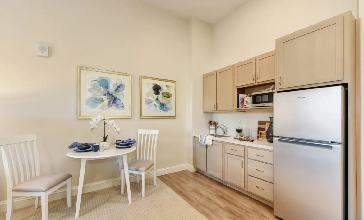 Image of Emerald Valley (8)