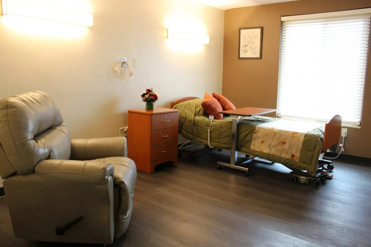 Image of Miller's Merry Manor in Hope (4)