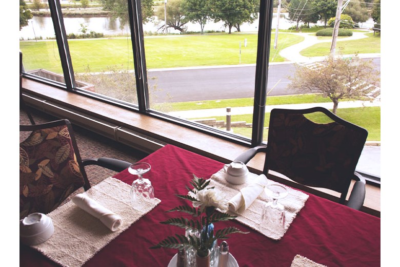 Image of Prime Healthcare Senior Living – Fox Knoll Village (4)