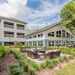 Image of The Colonnade at Beckett Lake (2)