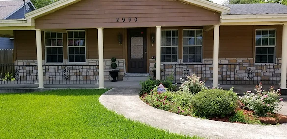 Image of Oakridge Assisted Living (1)