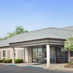 Image of Riverstreet Manor (1)