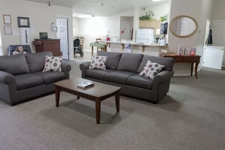 Image of Ashley Manor - Midland 1 (4)