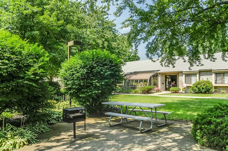 Image of Strawberry Patch Apartments (9)