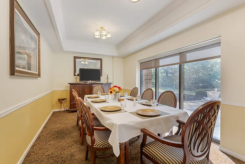 Image of Westlake Pointe Senior Living (3)