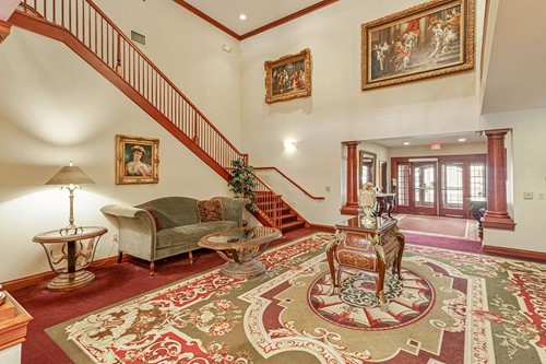 Image of Colonnades Assisted Living (4)