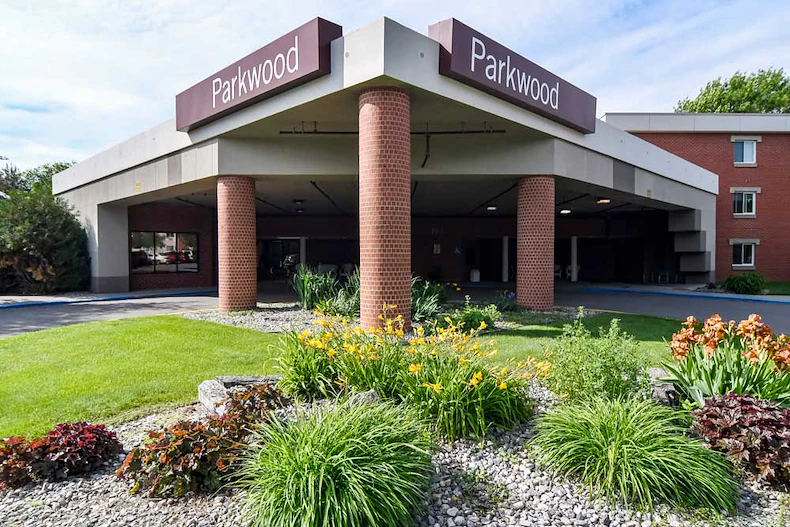 Image of Edgewood Grand Forks 55+ (1)