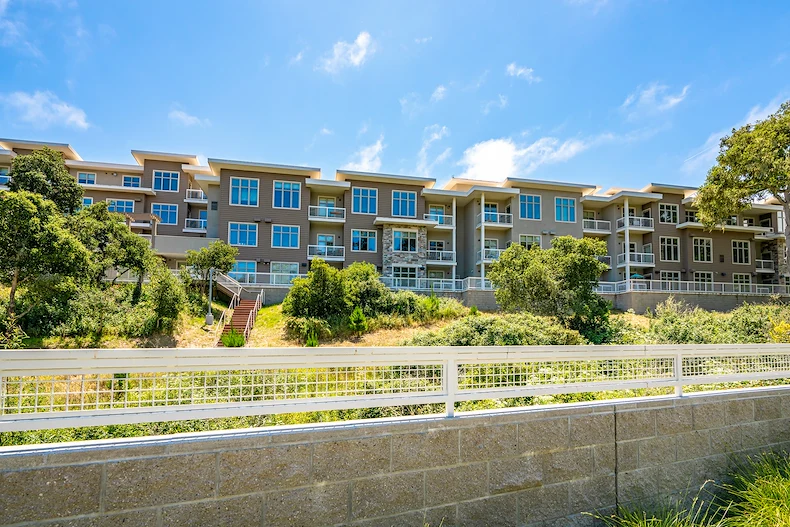 Image of Merrill Gardens at Monterey (2)