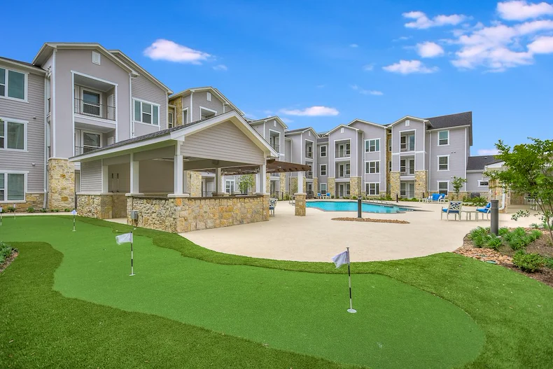 Image of Legacy Oaks of Azle Senior Living (3)