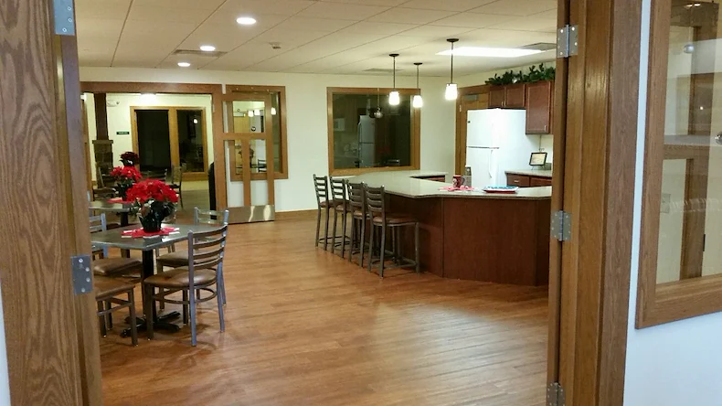 Image of Oak Park Place - Menasha (6)