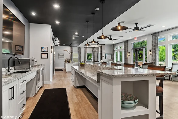 Image of The Phoenix at Dallas (4)