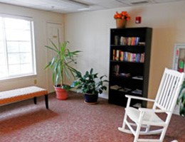 Image of Mabel Meshack White Manor (3)