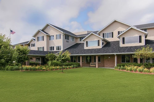 Image of Independence Village Of Traverse City (1)