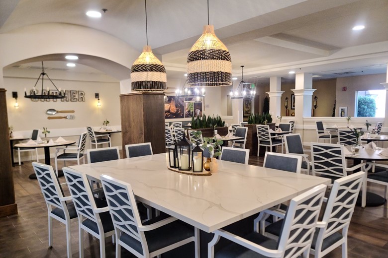 Image of Carlton Senior Living San Leandro (5)