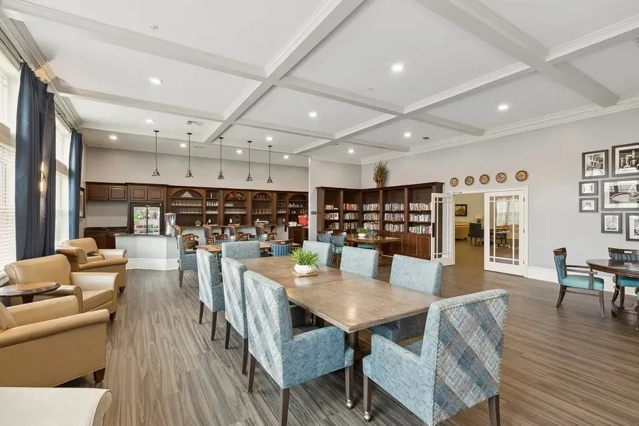 Image of The Phoenix at Lake Joy (3)