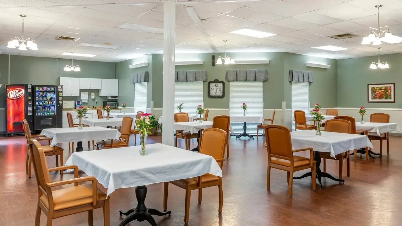 Image of Hillsboro Rehabilitation & Health Care Center (5)