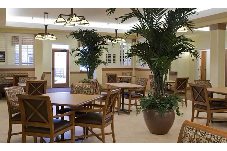 Image of McLoughlin Place Senior Living (6)