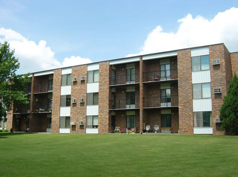 Image of Arrowhead Apartments (1)