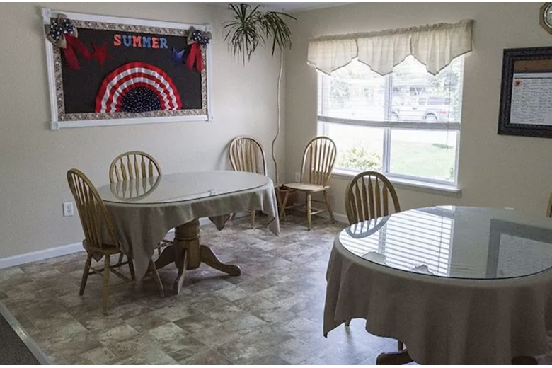 Image of Ashley Manor - Willow (3)
