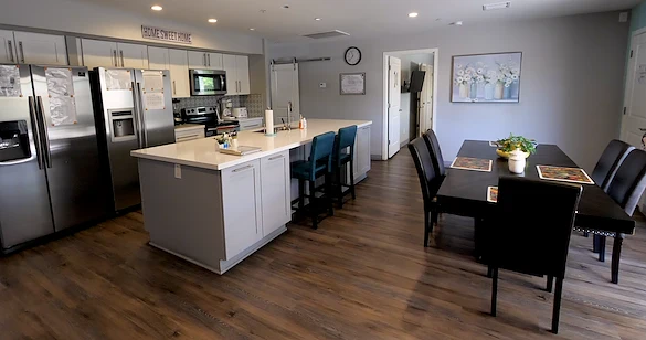 Legato Living Residential Memory Care at Old Town senior living community offering assisted living and memory care in Scottsdale, AZ, kitchen and dining areas