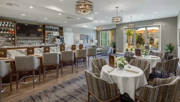 Image of Oakmont of Riverpark (3)