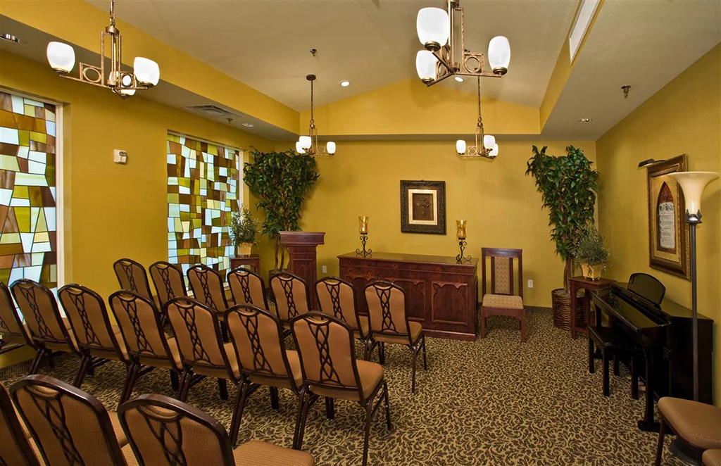 Image of The Colonnades At Reflection Bay (7)