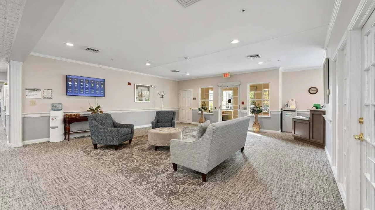 Image of Park Square Manor Senior Living (2)
