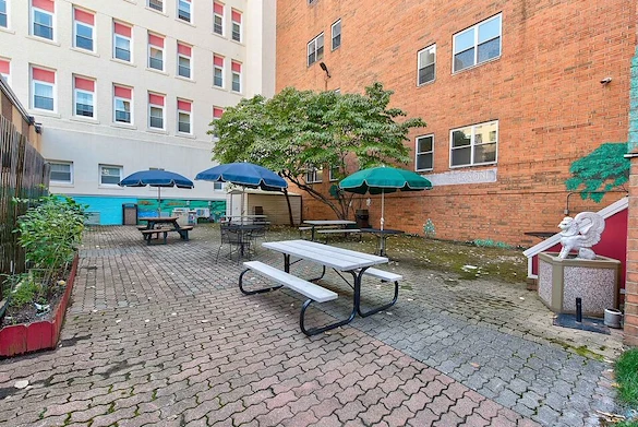 Image of Carson Towers (9)