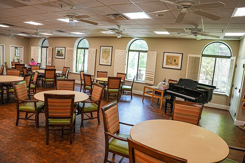 Image of Glass Peaks Senior Living (8)