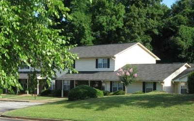 Image of Oak Hill Apartments (1)