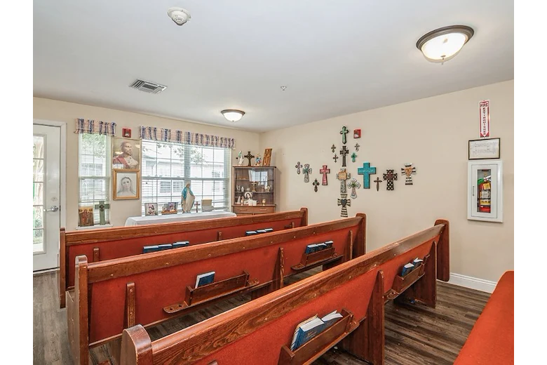 Image of Trustwell Living at Terrebonne Place (3)