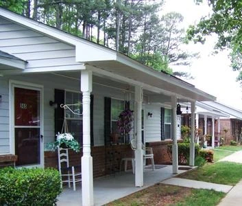 Image of Highland Village (2)