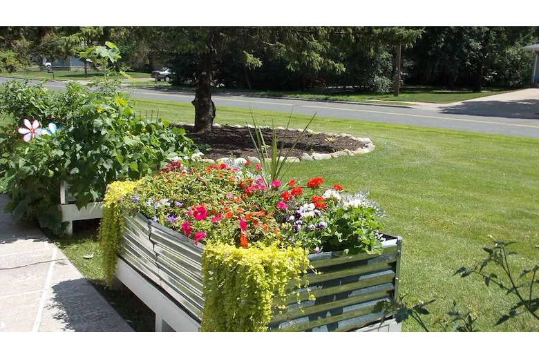 Image of Blaine Courts (7)
