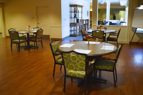 Image of Linden Square Assisted Living Center (6)